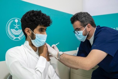 الخدمات الطبية بوزارة الداخلية تدشن التوسعة الجديدة لمركز لقاح فيروس كورونا في صلبوخ بمدينة الرياض