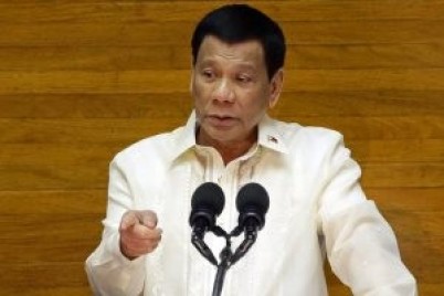 رئيس الفلبين يعلن ترشحه لمنصب نائب الرئيس فى الانتخابات المقبلة