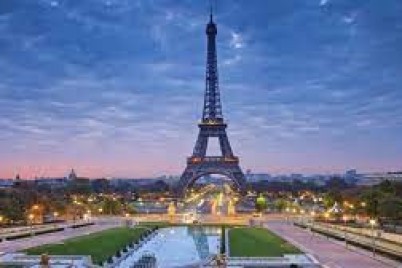 ‏"فرنسا" تتوقع استقبال 50 مليون سائح أجنبي هذا الصيف
