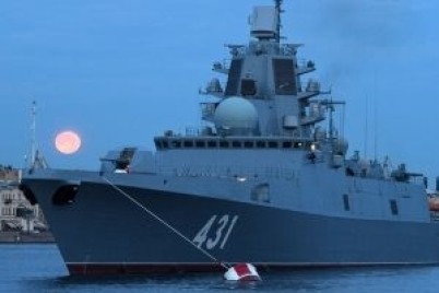 البحرية الروسية تتسلم أول فرقاطة قادرة على التخفى عن الرادارات بحلول 2022