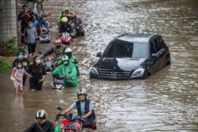 ارتفاع حصيلة ضحايا الفيضانات والانهيارات فى سريلانكا إلى 11 قتيلا ومفقودا