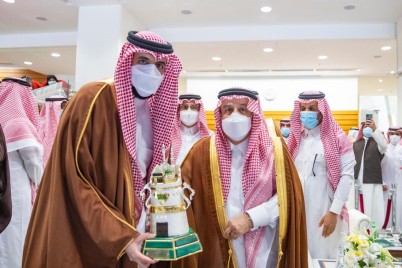 نيابة عن خادم الحرمين امير الرياض يرعى سباق الخيل السنوي