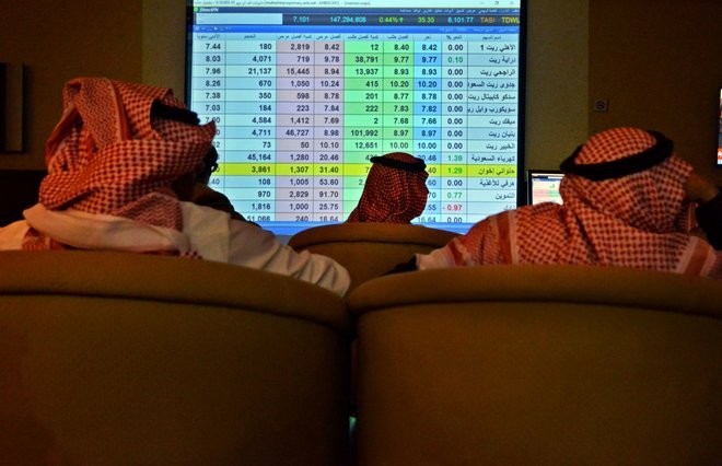 الأسهم السعودية تغلق في المنطقة الخضراء وسط سيولة هي الأدنى في شهر