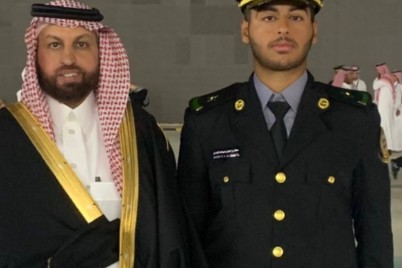 الحارثي يحتفي بإبنه "سلطان" بمناسبة تخرجه من كلية الملك خالد العسكرية