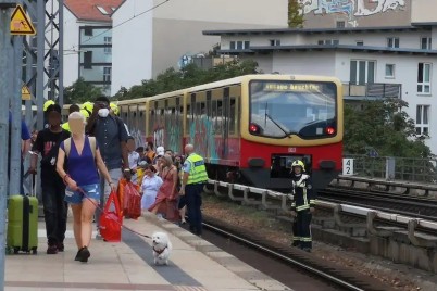 إخلاء قطار من الركاب بسبب حالات إصابة جماعية في ألمانيا