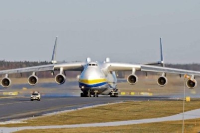 أوكرانيا تعلن تدمير أكبر طائرة شحن في العالم