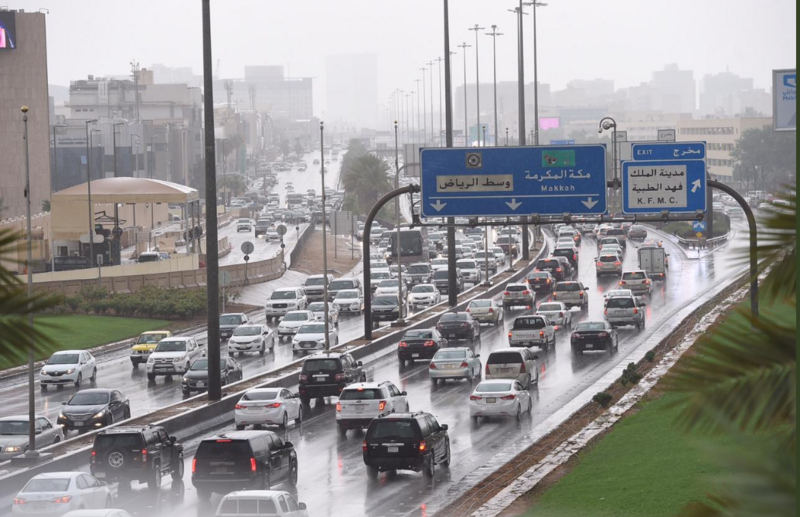 المسند يتوقّع "هطولات سابع أيام المطرية"  والتحذير لمكة