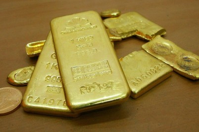 "الذهب" عند قاع 6 أسابيع مع ارتفاع الدولار