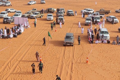 بمُشاركة ( ٢٠ مُتسابق )   إختتام فعاليات "سباق تحدي الصحراء " بشرورة