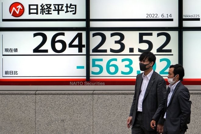 تراجع " الأسهم اليابانية " بفعل مخاوف من التضخم الأمريكي ..