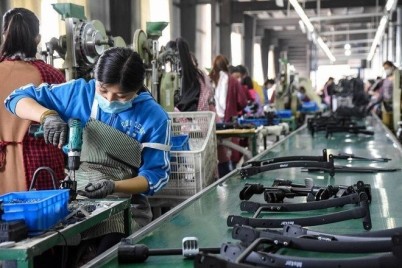 الصين تشكل 30 % من الناتج الصناعي العالمي في 2021