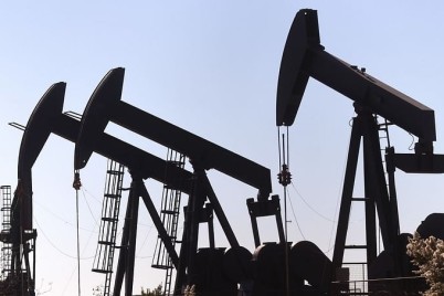 النفط يُقلص مكاسبه وبرنت يُتداول عند 116.76 دولارًا للبرميل