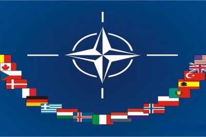 فنلندا والسويد تقدمان رسميا طلب انضمامهما لحلف الناتو