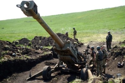 "أوكرانيا" تنشر مدافع هاوتزر أمريكية على الخطوط الأمامية