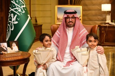 الأمير سعود بن جلوي يدشّن حملة تطعيم شلل الأطفال بجدة