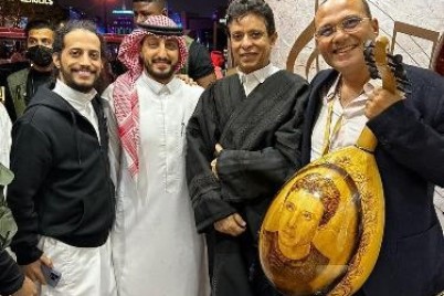 "فتحي" يفتتح معرض النغم الأصيل بملقا الرياض