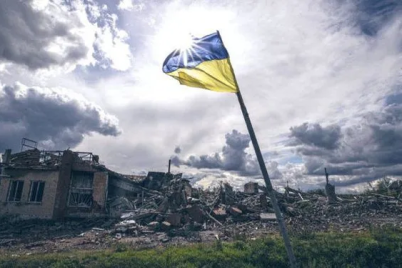 أوكرانيا: قوات الدفاع الجوي دمرت 12 مسيرة روسية