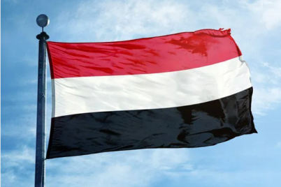 اليمن يحذر من تداعيات هجمات الحوثي على خطوط الملاحة الدولية